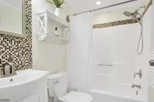 3 Prospect St, Mount Arlington, NJ 07856 - Photo 10