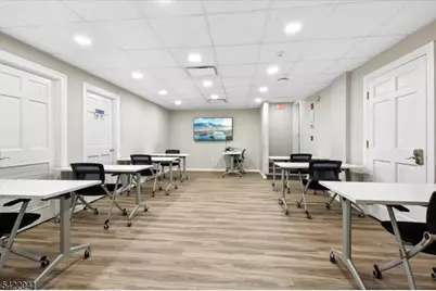 82 Floral Ave, New Providence, NJ 07974 - Photo 20