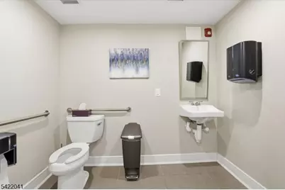 82 Floral Ave, New Providence, NJ 07974 - Photo 22