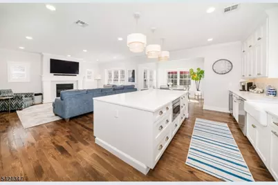 77 Commonwealth Ave, New Providence, NJ 07974 - Photo 8