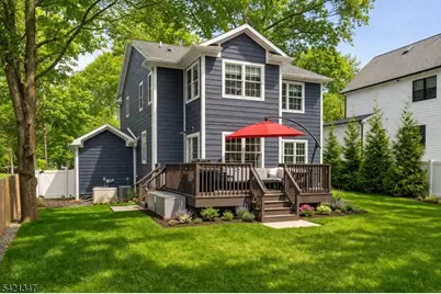 77 Commonwealth Ave, New Providence, NJ 07974 - Photo 4