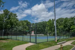 5107 Veterans Dr, Rockaway Township, NJ 07885 - Photo 36