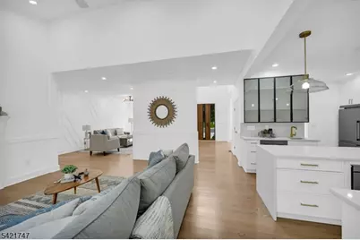 15 Orchard Ln, Livingston, NJ 07039 - Photo 12