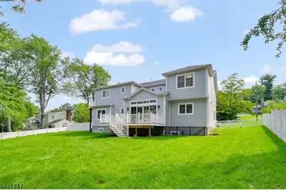 15 Orchard Ln, Livingston, NJ 07039 - Photo 46