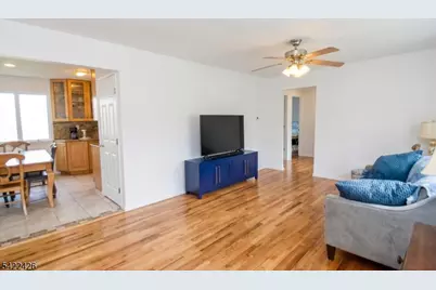 25 High Point Ter, Vernon, NJ 07461 - Photo 2