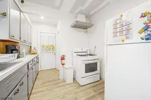 15 Donald Pl, Elizabeth, NJ 07208 - Photo 10