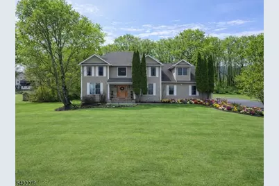 4 Pueblo Trl, Vernon, NJ 07462 - Photo 1