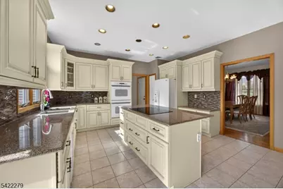 4 Pueblo Trl, Vernon, NJ 07462 - Photo 8