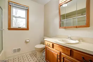 11 Lenox St, Edison, NJ 08817 - Photo 26