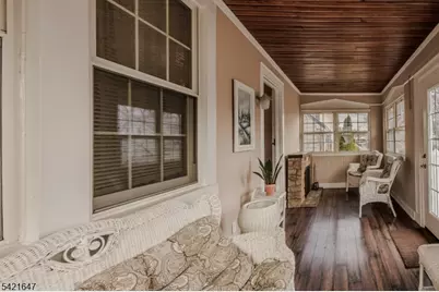 960 Moessner Ave, Union Township, NJ 07083 - Photo 2