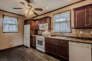 960 Moessner Ave, Union Township, NJ 07083 - Photo 4