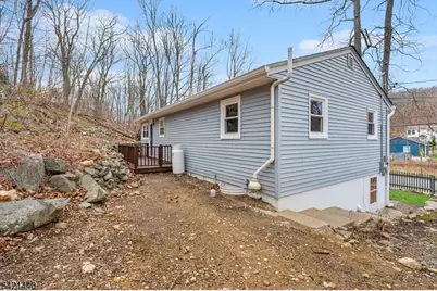 67 Breakneck Rd, Vernon, NJ 07422 - Photo 20