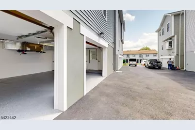 376 5th Ave, Paterson, NJ 07514 - Photo 18