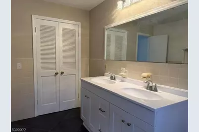 4 Parkview Dr, Roxbury Township, NJ 07876 - Photo 20