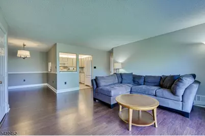 54 Lindsey Ct #54, Franklin Township, NJ 08823 - Photo 4