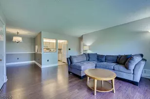 54 Lindsey Ct, Franklin Township, NJ 08823 - Photo 4