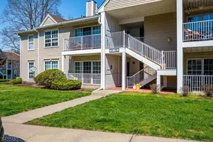 54 Lindsey Ct, Franklin Township, NJ 08823 - Photo 1