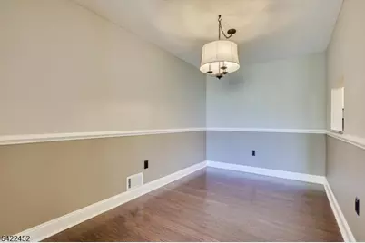 54 Lindsey Ct #54, Franklin Township, NJ 08823 - Photo 6