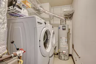 54 Lindsey Ct, Franklin Township, NJ 08823 - Photo 16