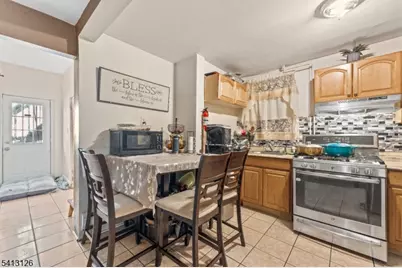 160 Burgess Pl, Passaic, NJ 07055 - Photo 6