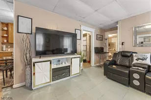 160 Burgess Pl, Passaic, NJ 07055 - Photo 14