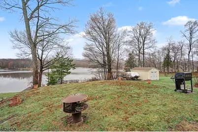 40 E Shore Dr, Hampton Township, NJ 07860 - Photo 22