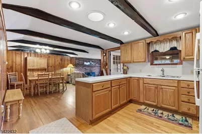 40 E Shore Dr, Hampton Township, NJ 07860 - Photo 4