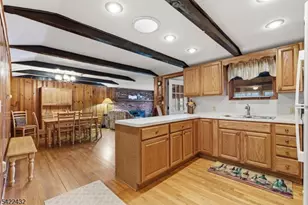 40 E Shore Dr, Hampton Township, NJ 07860 - Photo 4