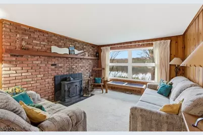 40 E Shore Dr, Hampton Township, NJ 07860 - Photo 10