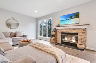 31 Lenox Ct, Montville Township, NJ 07045 - Photo 4