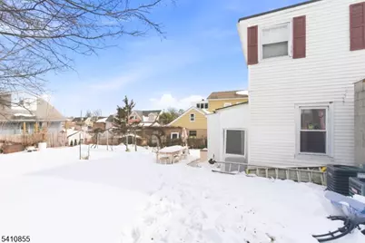 135 Dixon Ave, Paterson, NJ 07501 - Photo 28