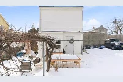 135 Dixon Ave, Paterson, NJ 07501 - Photo 30