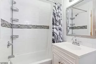 135 Dixon Ave, Paterson, NJ 07501 - Photo 26