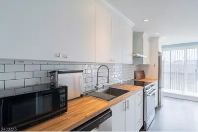 190 Morris Avenue #3B, Springfield Twp., NJ 07081 - Photo 10