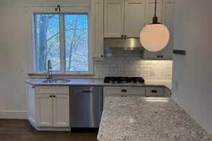 33 Montclair Ave, Montclair, NJ 07042 - Photo 8