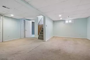 287 Roosevelt Ln, Kenilworth, NJ 07033 - Photo 22