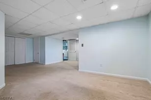 287 Roosevelt Ln, Kenilworth, NJ 07033 - Photo 24