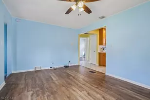 287 Roosevelt Ln, Kenilworth, NJ 07033 - Photo 6