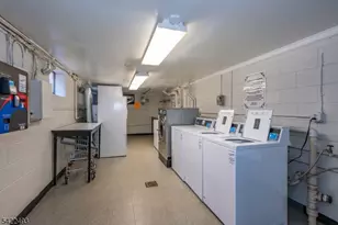 1146 Valley Rd, Wayne, NJ 07470 - Photo 24