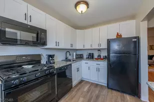 1146 Valley Rd, Wayne, NJ 07470 - Photo 2