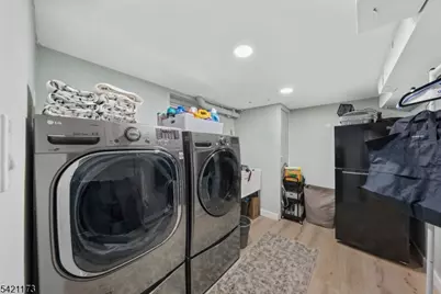 558 Schuyler Way, Union Township, NJ 07083 - Photo 22