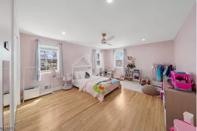 558 Schuyler Way, Union Township, NJ 07083 - Photo 18