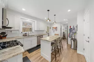 558 Schuyler Way, Union Township, NJ 07083 - Photo 6