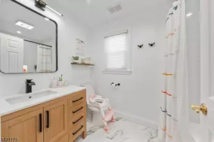 558 Schuyler Way, Union Township, NJ 07083 - Photo 14