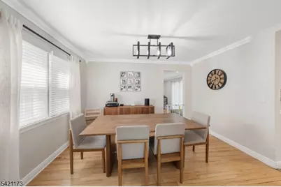 558 Schuyler Way, Union Township, NJ 07083 - Photo 4