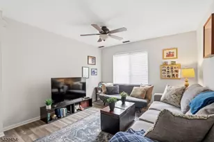 15276 Aspen Ct, Stanhope, NJ 07874 - Photo 6