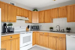 15276 Aspen Ct, Stanhope, NJ 07874 - Photo 12