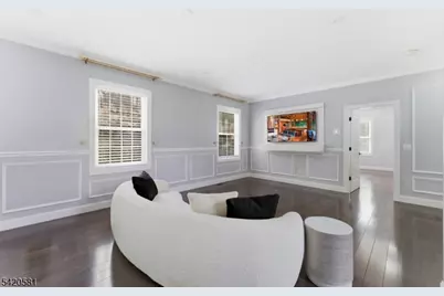 10 Hillside Ave, North Caldwell, NJ 07006 - Photo 8