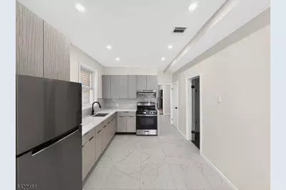 345 Walnut St #2R, Newark, NJ 07105 - Photo 24