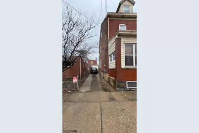 182 Liberty St, Trenton, NJ 08611 - Photo 2